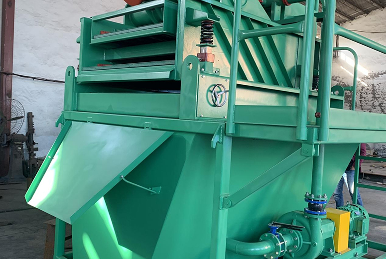 Drilling Mud System with Double Screen Purification